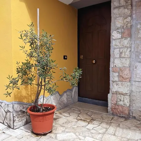 La Casetta Gialla شقة *