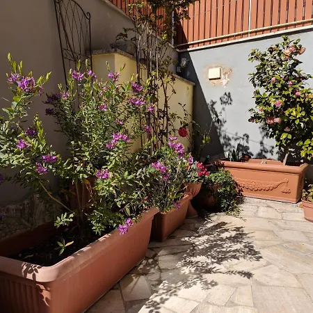 La Casetta Gialla * روما